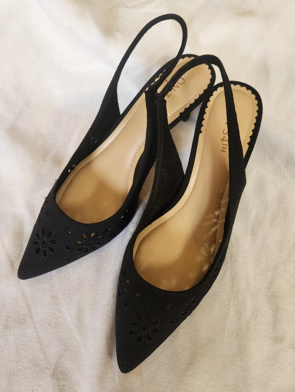 On 34th Black Slingback Pointed Toe Kitten Heels Eyelet Size 8.5M